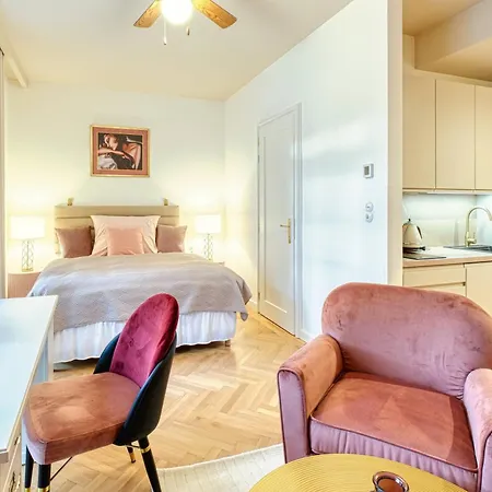 Apart Otel Annavila Piest'any