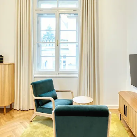 Annavila Aparthotel 4*