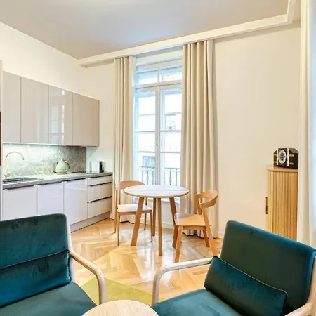 Annavila Aparthotel 4*