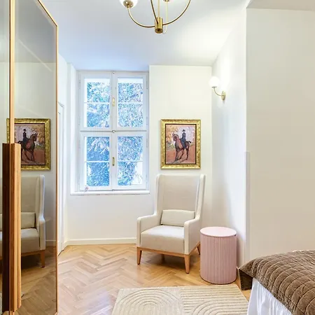 Annavila Aparthotel 4*