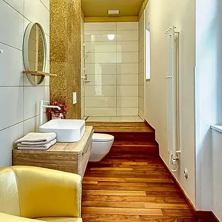 Annavila Aparthotel Piest'any